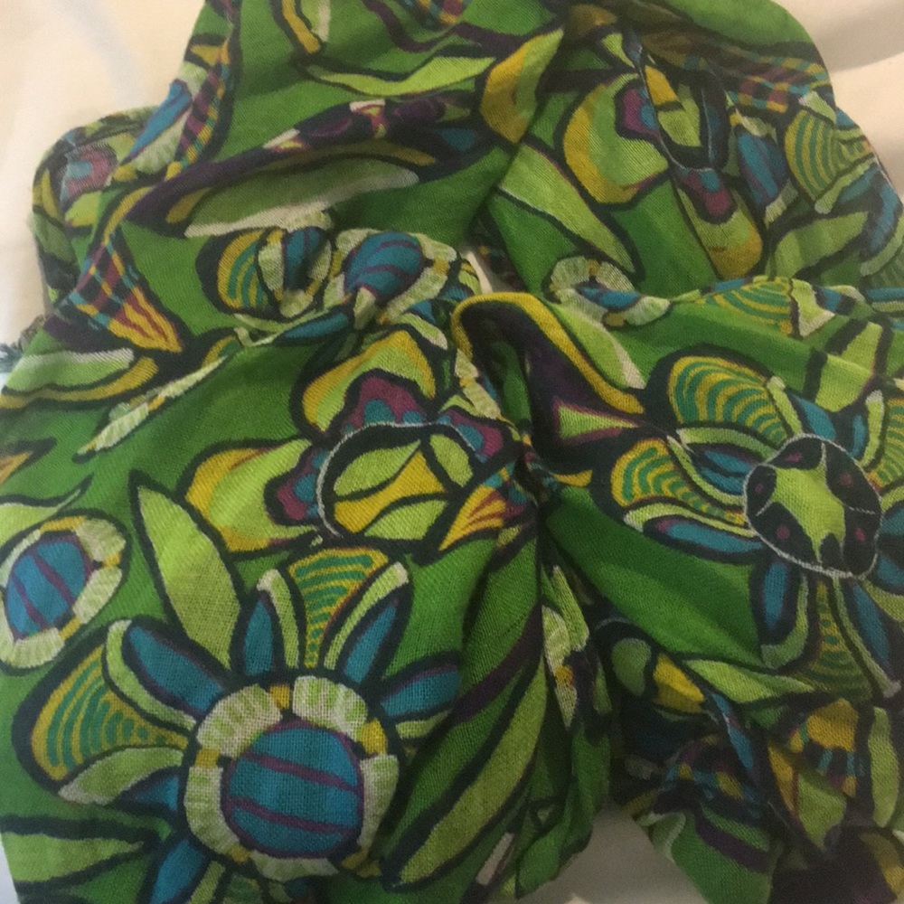 Green J.Crew Springtime Scarf - Picture 3 of 3